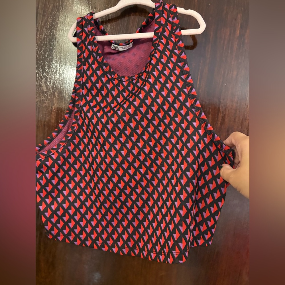 Bundoe 3 for $15. Zara Black and Red Patterned Crop Top. Size XL.
